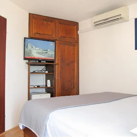 Ivo - Mka230 By Interhome