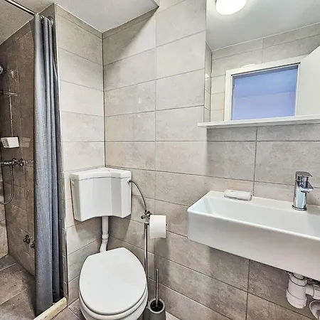 Ivo - Mka230 By Interhome *